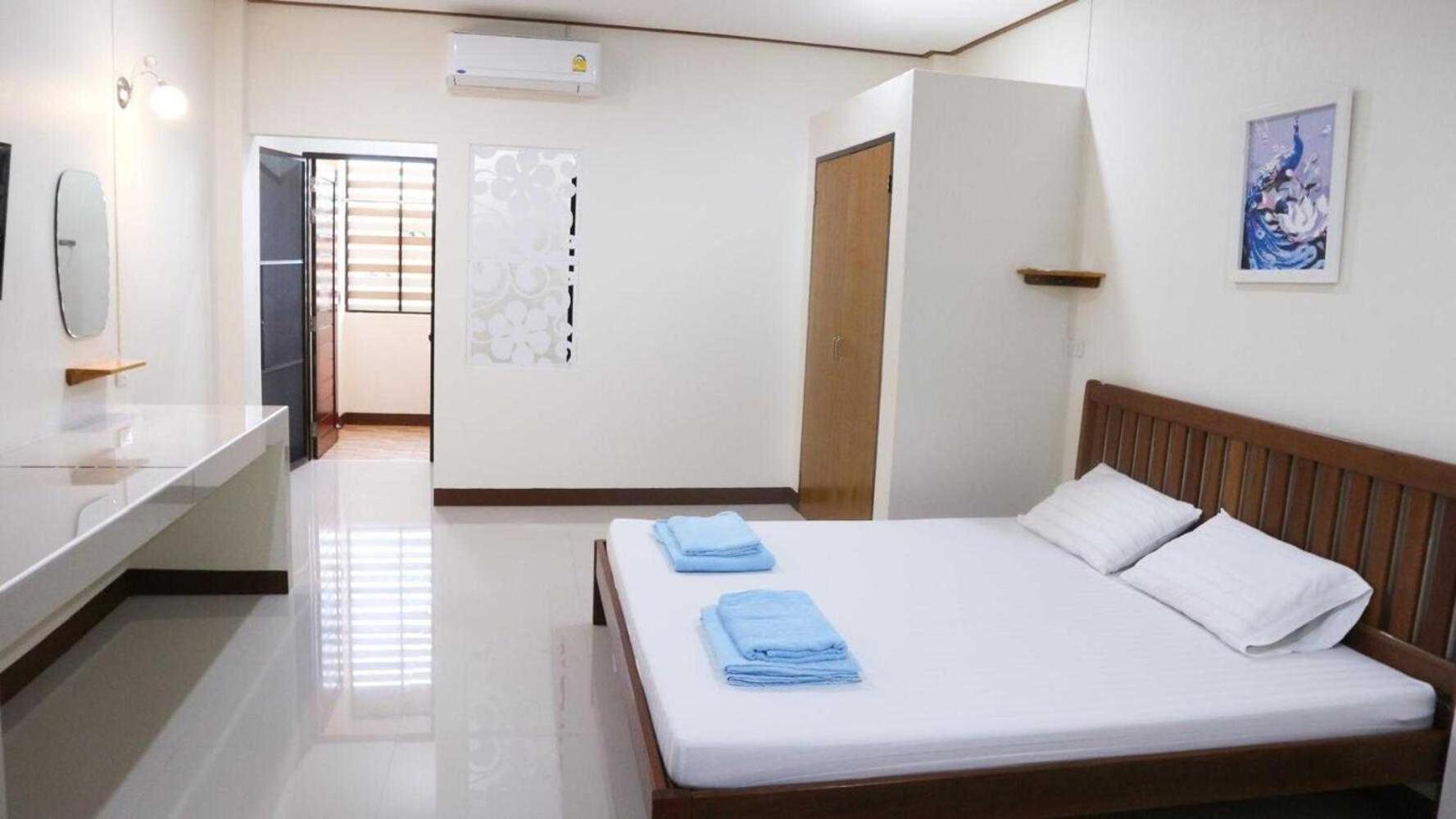 Capital O 75521 Sang Siri Apartment Samut Songkhram Exterior foto