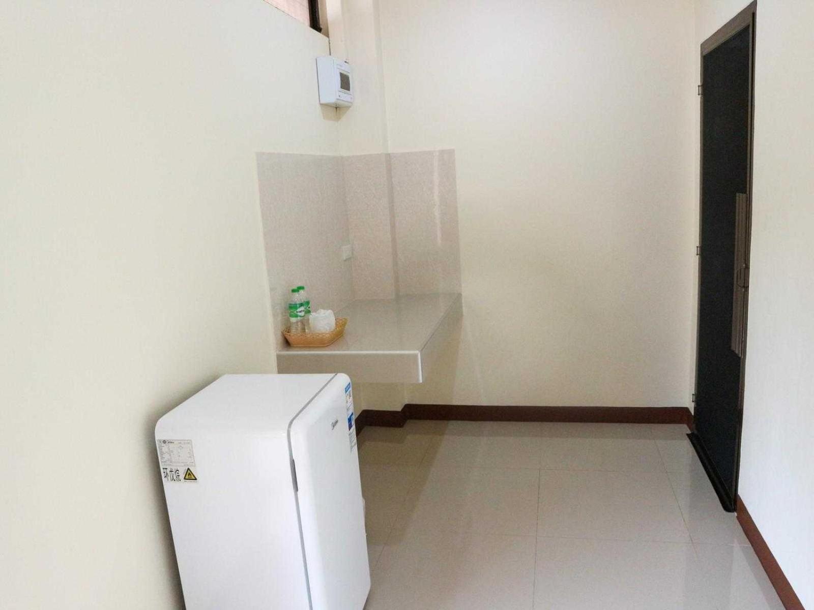 Capital O 75521 Sang Siri Apartment Samut Songkhram Exterior foto